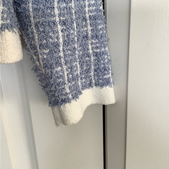 Laura, Short Bolero cardigan. - Picture 5 of 7